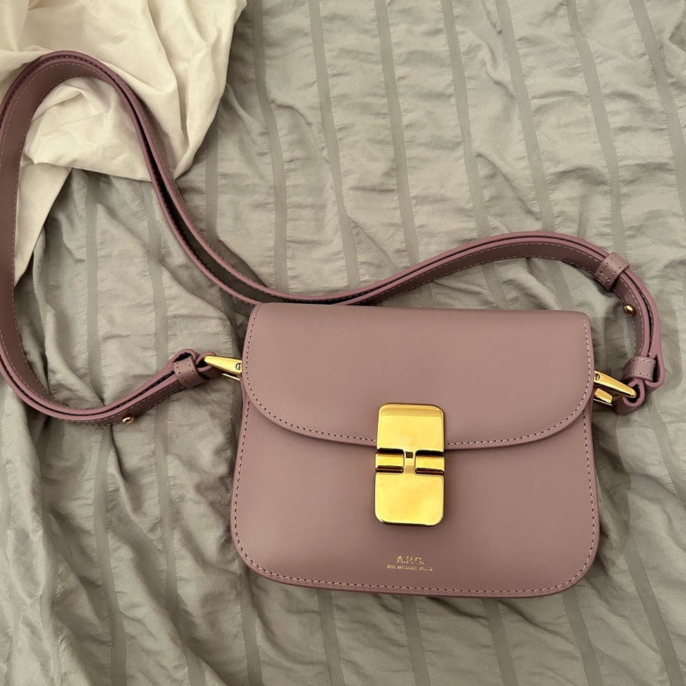 APC Mini Grace Crossbody in Lilac